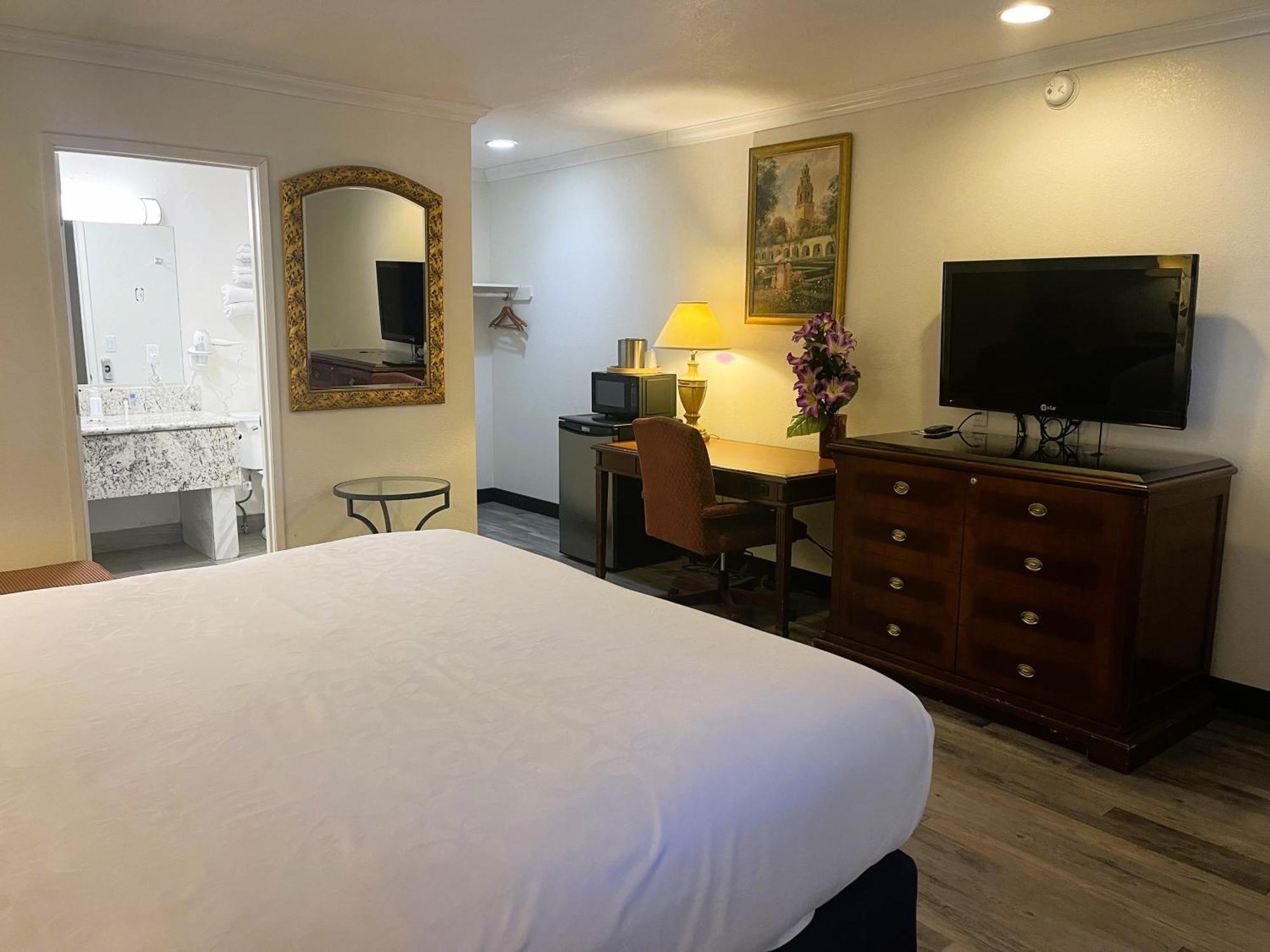 Americas Best Value Inn And Suites -Yucca Valley Esterno foto