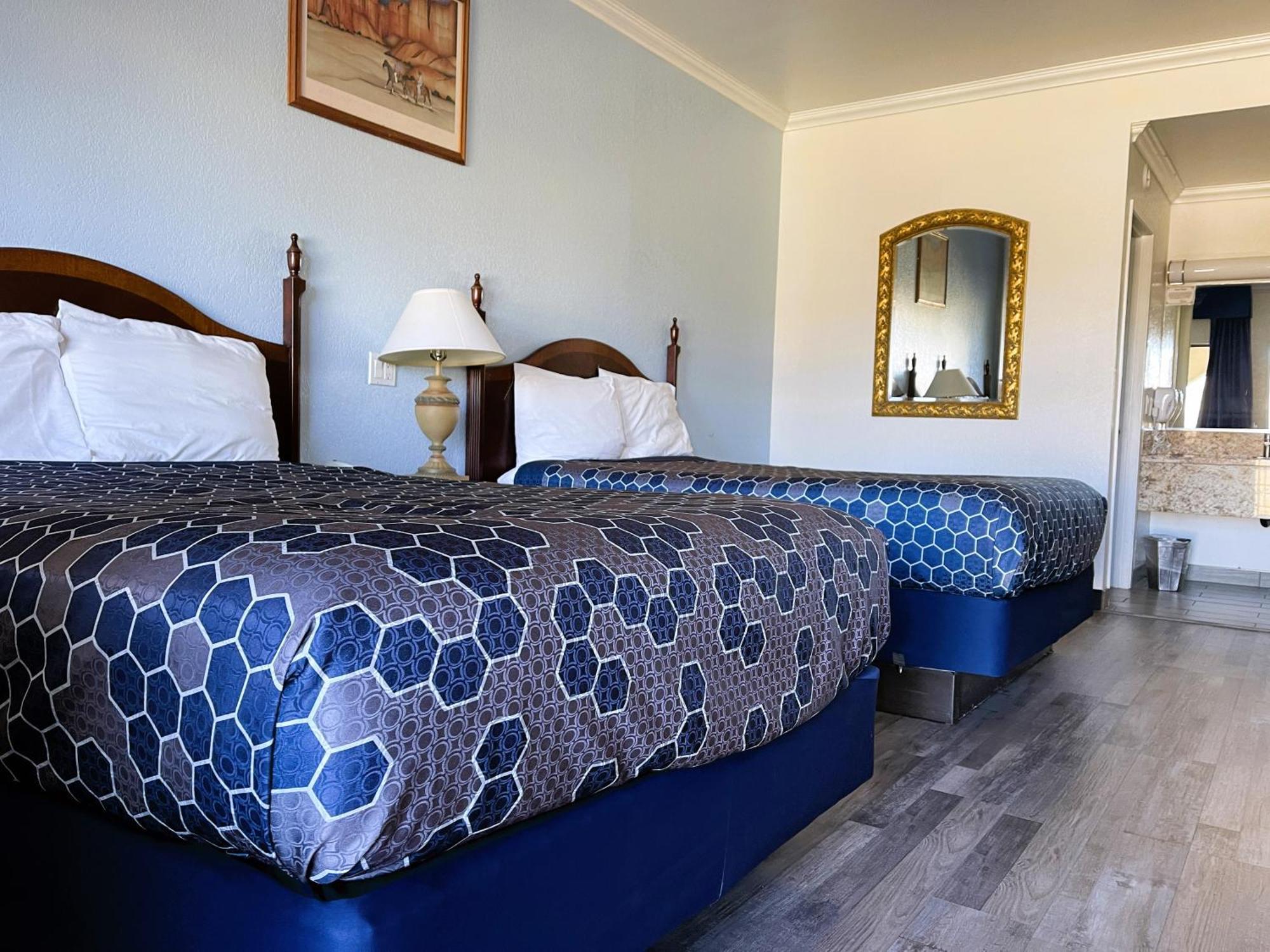 Americas Best Value Inn And Suites -Yucca Valley Esterno foto
