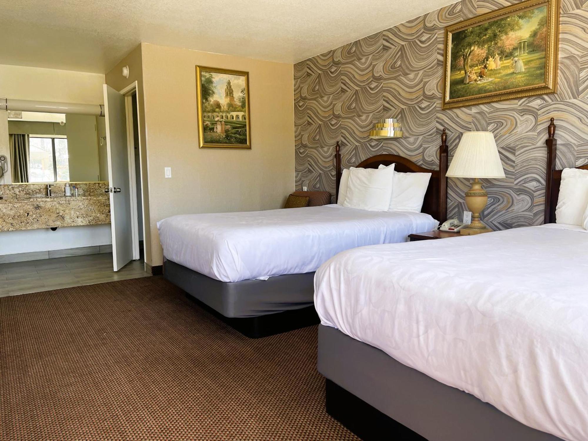 Americas Best Value Inn And Suites -Yucca Valley Esterno foto