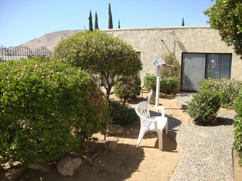 Americas Best Value Inn And Suites -Yucca Valley Esterno foto