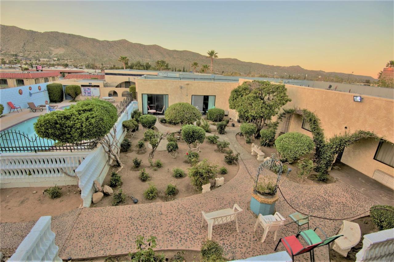 Americas Best Value Inn And Suites -Yucca Valley Esterno foto